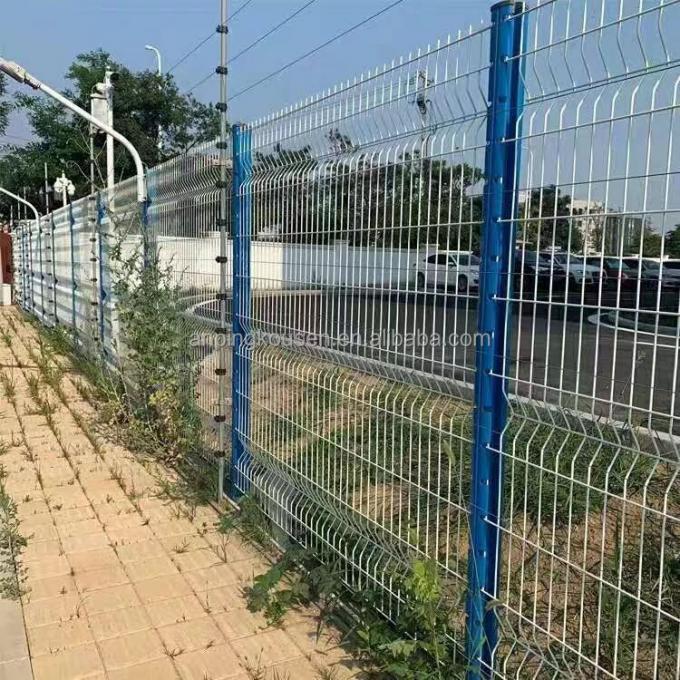 ভিনাইল প্লাস্টিক 3 ডি বাঁকা বেড়া বাঁকানো ঝালাই করা তারের জাল বেড়া 1.5 * 3 মি 6